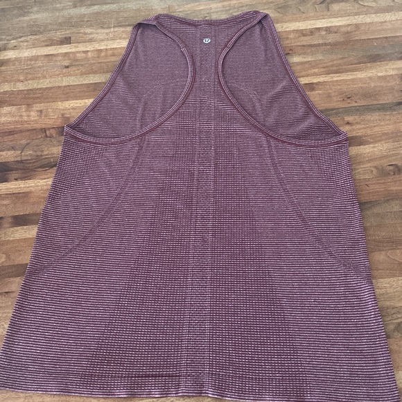 Lululemon Run: Swiftly Tech Racerback size 10 - Picture 3 of 6